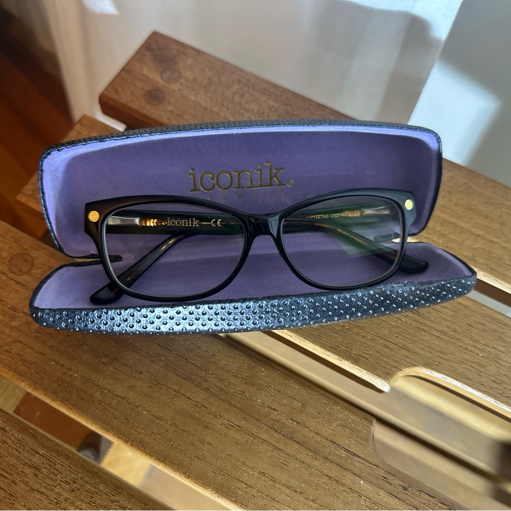 ICON Black Women's Rectangular Eyeglass Frames